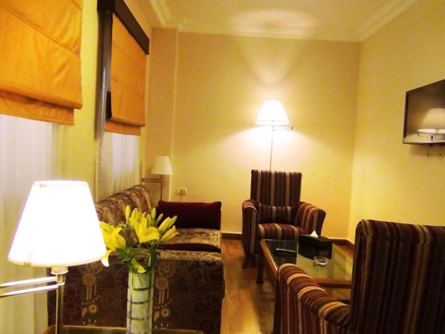 Orient Prince Hotel Бейрут Стая снимка