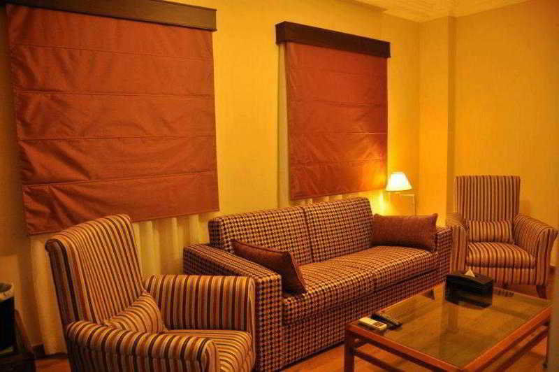 Orient Prince Hotel Бейрут Екстериор снимка